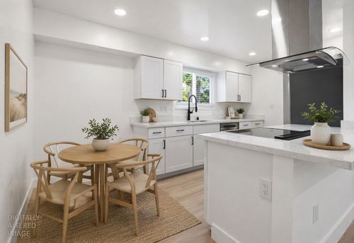 3125 Churchill Rd, Sacramento, CA, 95864-3813 | Card Image