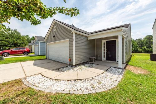 135 Keaton Brook Dr, Summerville, SC, 29485-7955 | Card Image