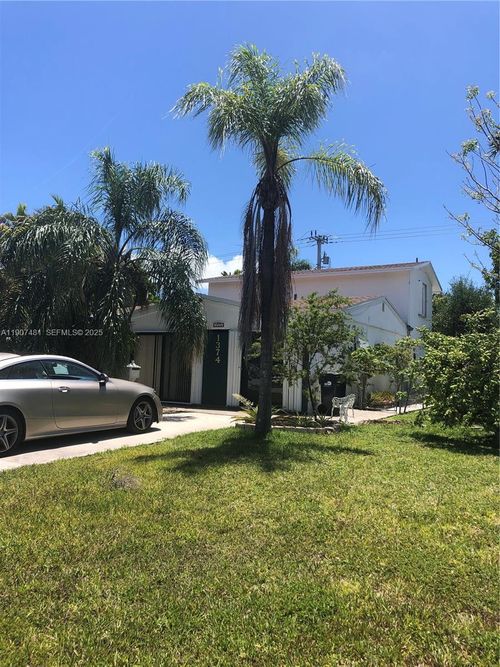 3-1374 Ne 176th St, North Miami Beach, FL, 33162-1359 | Card Image