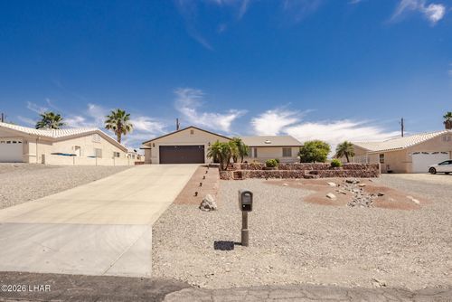 3704 Hiawatha Dr, Lake Havasu City, AZ, 86404-3547 | Card Image