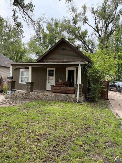535 Ne Wilson Ave, Topeka, KS, 66616-1153 | Card Image