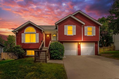 1612 Roberta Dr, Raymore, MO, 64083-9388 | Card Image
