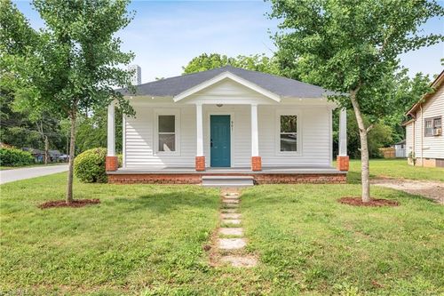 901 W Terrell St, Greensboro, NC, 27406-2751 | Card Image