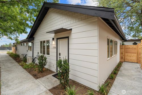 b-7711 34th Ave Sw, Seattle, WA, 98126-3502 | Card Image