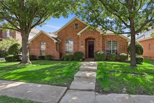 2718 Serena Ct, Garland, TX, 75040-3847 | Card Image