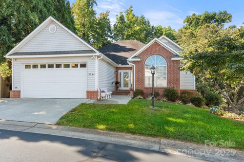 5244 Old Plantation Cir, Winston-Salem, NC, 27104-5417 | Card Image