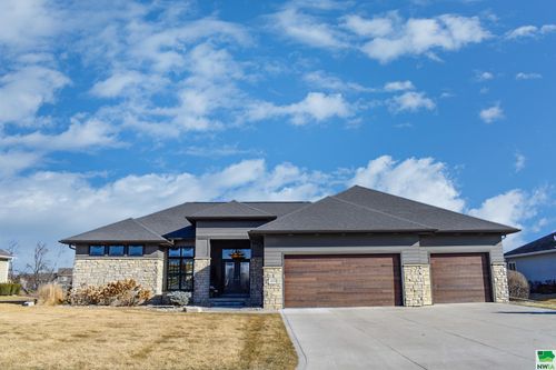 605 E Pinehurst Trail, Dakota Dunes, SD, 57049 | Card Image