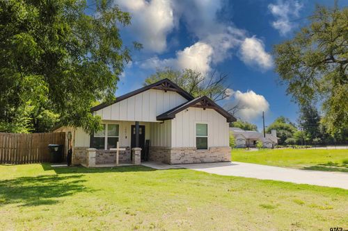 1401 N Palace Ave, Tyler, TX, 75702-4205 | Card Image