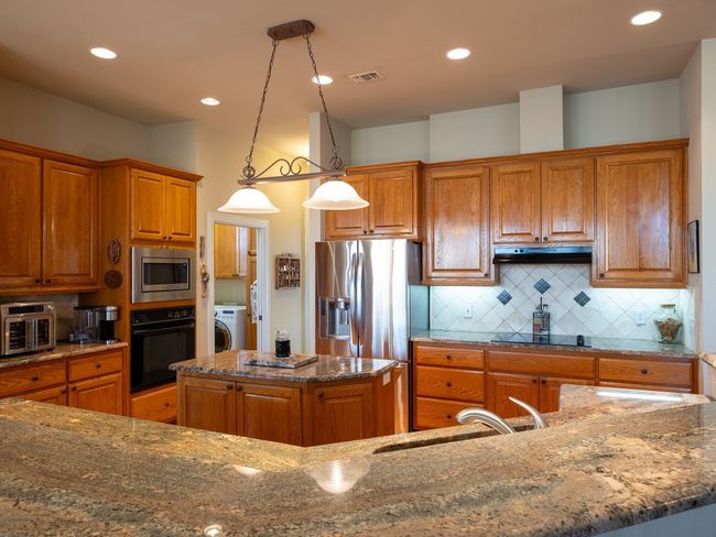 130 Sabine Dr, House other with 4 bedrooms, 4 bathrooms and 8 parking in Cedar Creek TX | Image 4