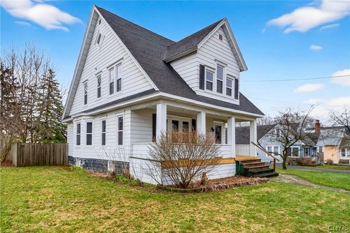420 Highland Ave, East Syracuse, NY, 13057-2154 | Card Image