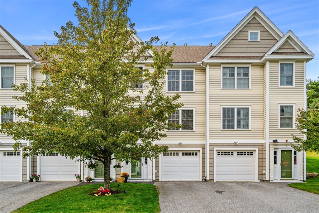 Hartshorn Way, Manchester, NH 03109