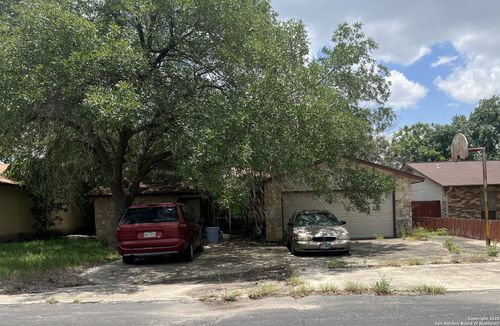 6818 Cerro Bajo, San Antonio, TX, 78239-3606 | Card Image