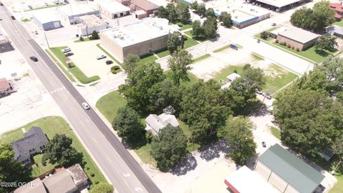 202 E 12th Street, Lamar, MO, 64759 | Card Image