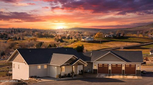 455 Rankin Rd, Selah, WA, 98942-9225 | Card Image