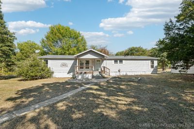 444922 E Cliff View Drive, House other with 3 bedrooms, 2 bathrooms and null parking in Vinita OK | Image 1