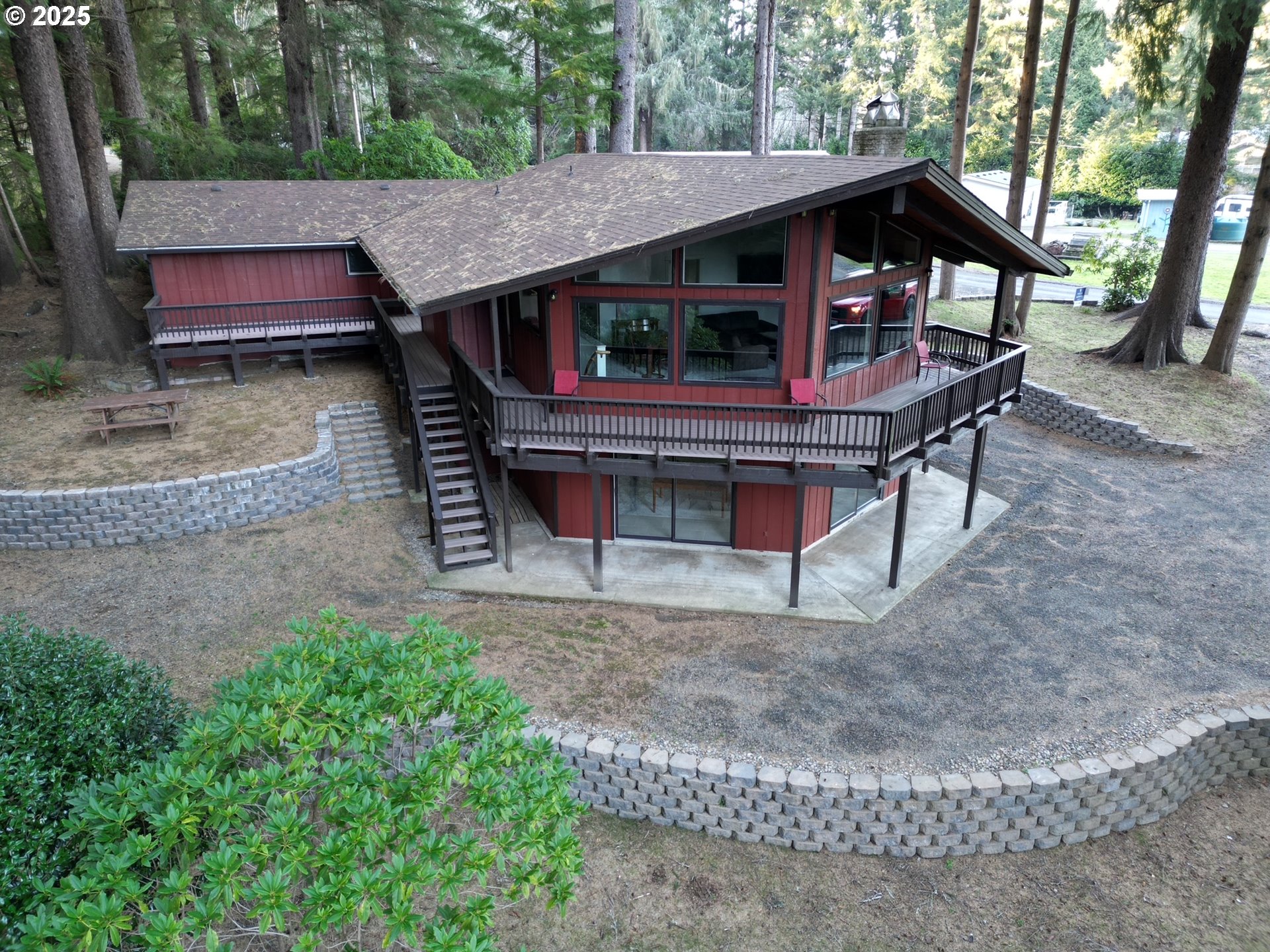 Buckskin Bob , Florence, OR 97439