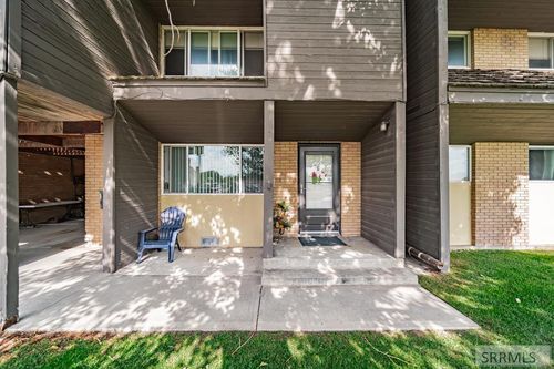 apt-15-220 N Fanning Ave, Idaho Falls, ID, 83401-2702 | Card Image