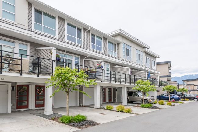 34 - 8413 Midtown Way, Townhouse with 4 bedrooms, 2 bathrooms and 2 parking in Chilliwack BC | Image 1