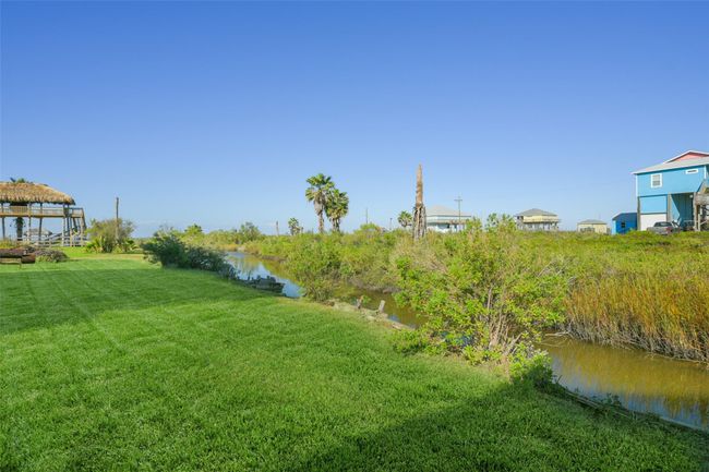 1018 Dolphin Rd, House other with 2 bedrooms, 1 bathrooms and null parking in Gilchrist TX | Image 22