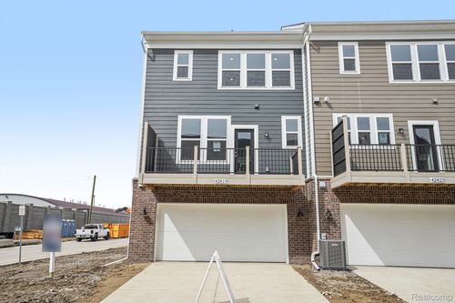 42819 Atwood Ave, Novi, MI, 48375-4539 | Card Image