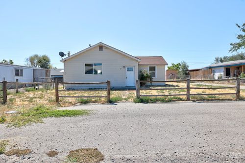 167 W 3rd Ave, Glenns Ferry, ID, 83623-5101 | Card Image
