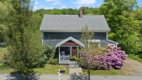 52 Bridge St, South Hamilton, MA, 01982-1402 | Card Image