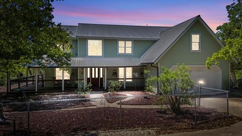 550 League Line Rd, Smithville, TX, 78957-5209 | Card Image