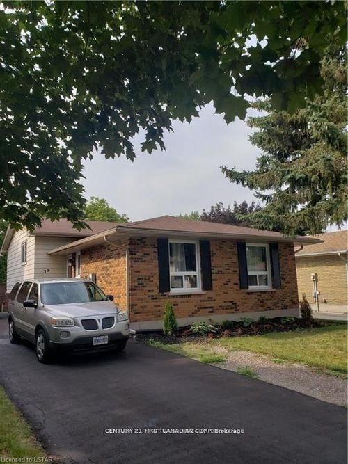 lower-39 Patience Cres, London, ON, N6E2K7 | Card Image