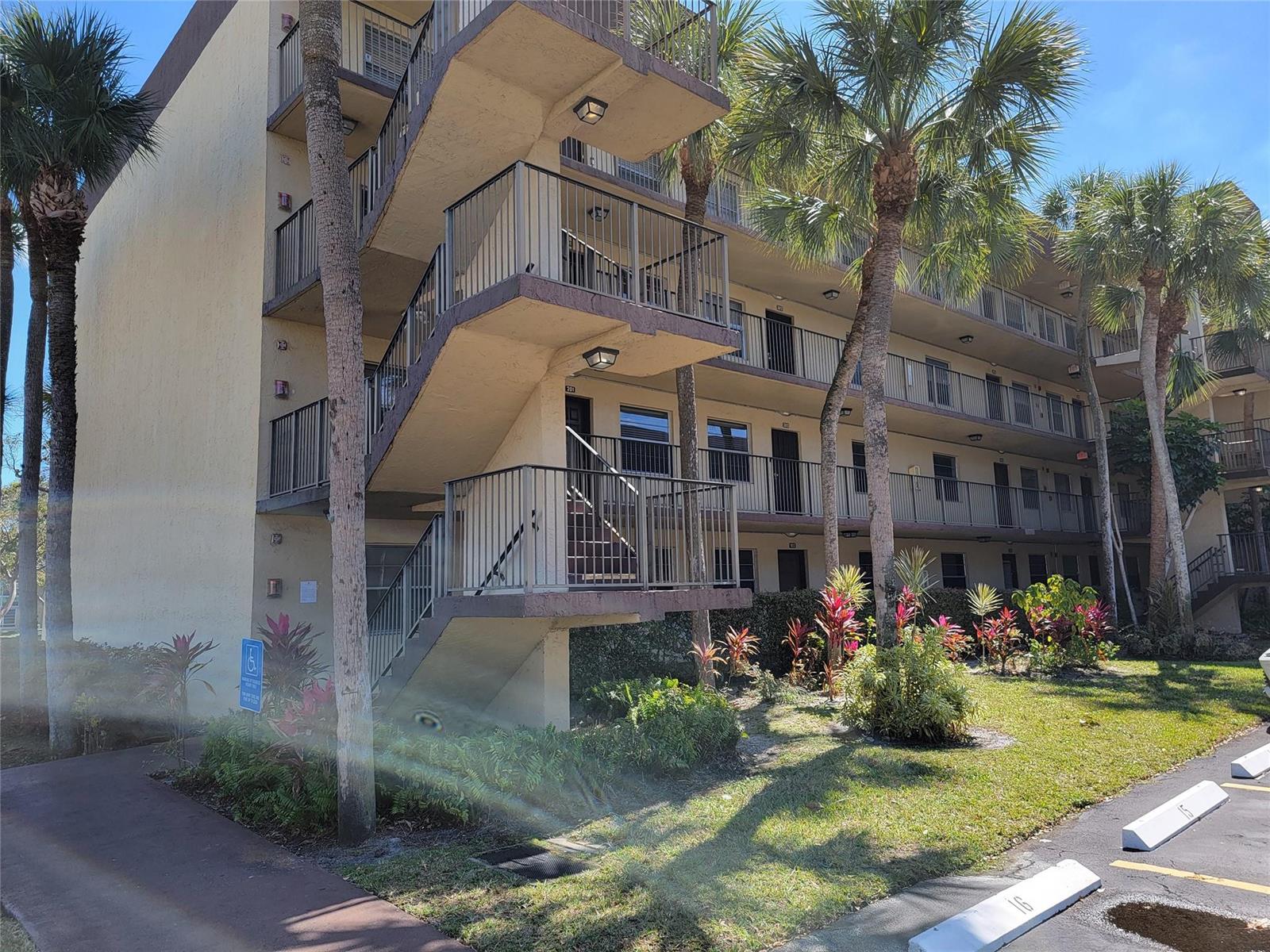 Residential in Lauderdale Lakes 3