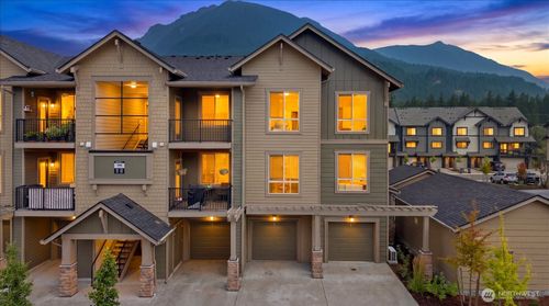 304-1850 Se 12th Pl, North Bend, WA, 98045-8336 | Card Image
