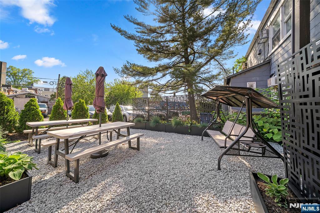 Commercial Sale in Englewood 4