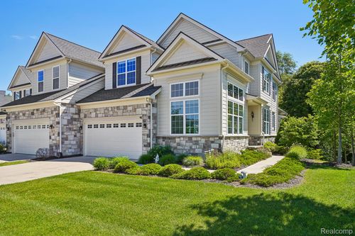 42832 Cardinal Way, Novi, MI, 48375-3653 | Card Image