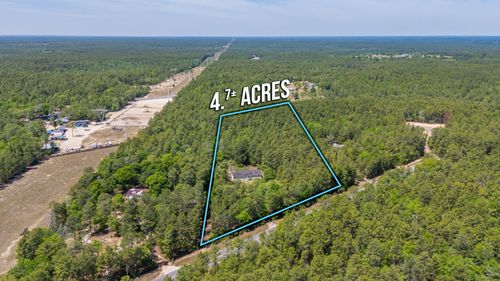 687 Osage Drive, DeFuniak Springs, FL, 32433 | Card Image