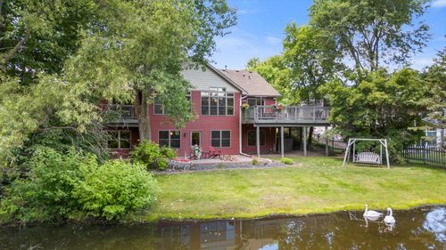 6961 Meadow Ct, Centerville, MN, 55038-8784 | Card Image