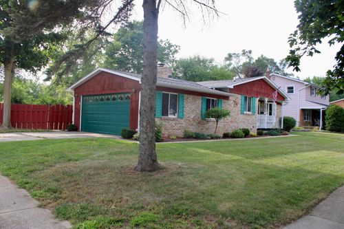 517 Ashwood Dr, Flushing, MI, 48433-1328 | Card Image