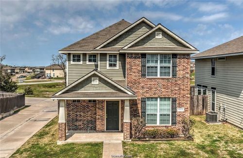 4115 Mcfarland Dr, College Station, TX, 77845-4077 | Card Image