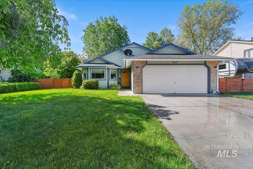 9215 W Preece St, Boise, ID, 83704 | Card Image