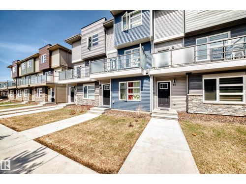 92-17635 58 St Nw, Edmonton, AB, T5Y4C2 | Card Image