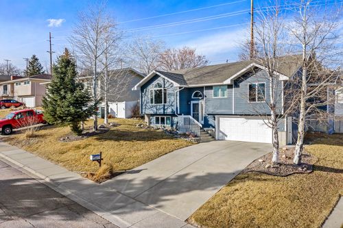 305 28th Ave Nw, Great Falls, MT, 59404-1331 | Card Image