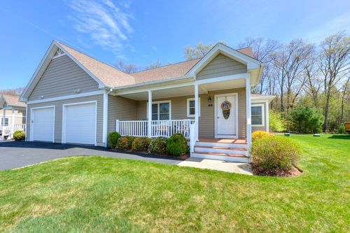 66-66 Virginia Dr, Rochdale, MA, 01542-1202 | Card Image
