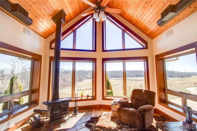 2445 Seiler Rd, House other with 3 bedrooms, 5 bathrooms and 2 parking in Alton IL | Image 30