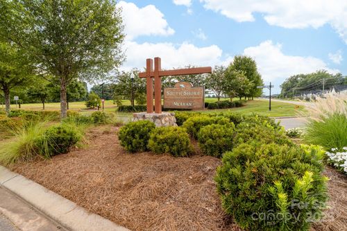 1006 Kingbird Ln, Clover, SC, 29710-6107 | Card Image