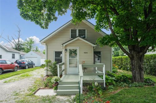 404 Johnson Dr, Toddville, IA, 52341-9654 | Card Image