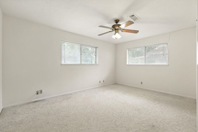 100 Hillcrest St, House other with 3 bedrooms, 2 bathrooms and null parking in Sanger TX | Image 11