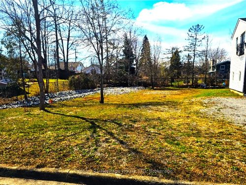 28 Radford Ave, Fort Erie, ON, L2A5H5 | Card Image