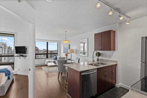 2123-938 Smithe Street, Vancouver, BC, V6Z3H8 | Card Image