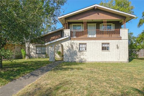 600 S Minnesota St, Beeville, TX, 78102-6219 | Card Image