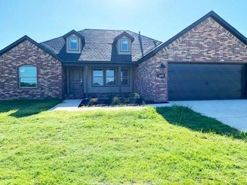 911 W Carley Dr, Siloam Springs, AR, 72761-7249 | Card Image