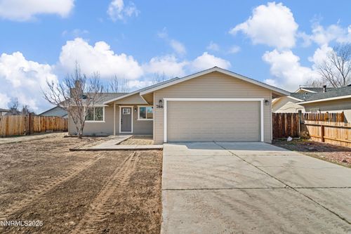 786 Hornet Dr, Gardnerville, NV, 89460-8323 | Card Image