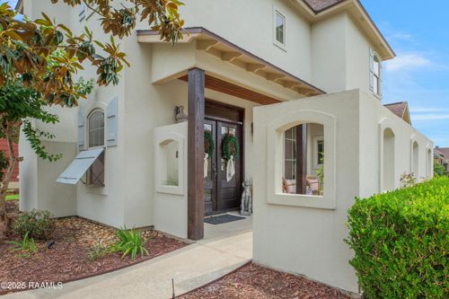 211 Bayonne Dr, Lafayette, LA, 70507-3243 | Card Image